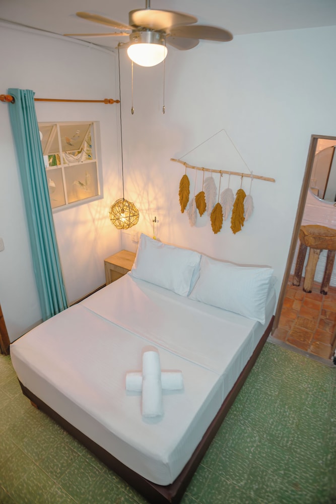 Traveler Hostel