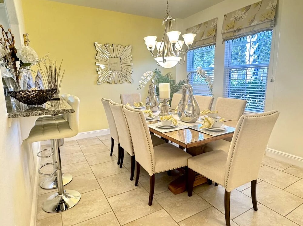 Solterra 6Br Retreat W/ Lazy River & Water Slide
