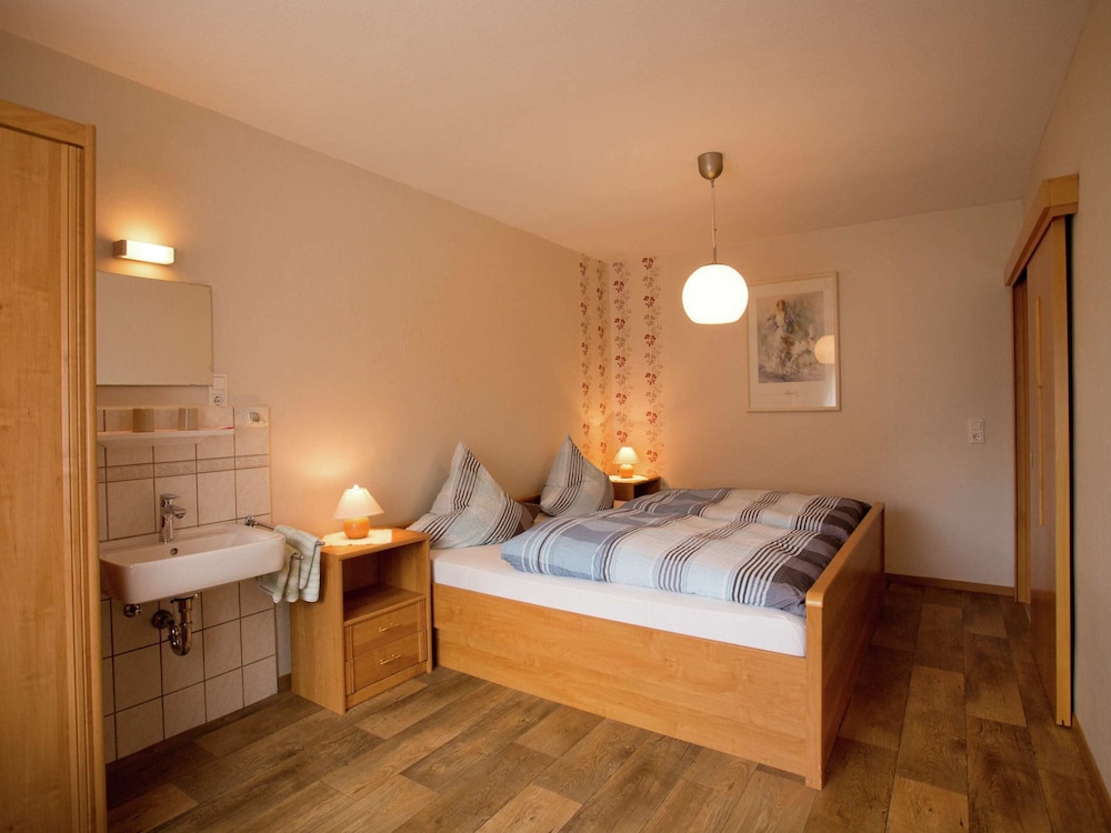 Apartment Near Willingen & Winterberg Ski Slopes view 2
