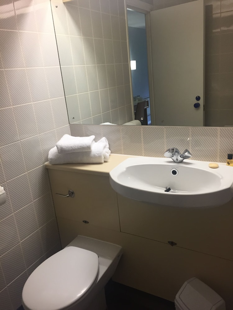 Oakham Vacations - Redwings Lodge Uppingham - Property Image 1