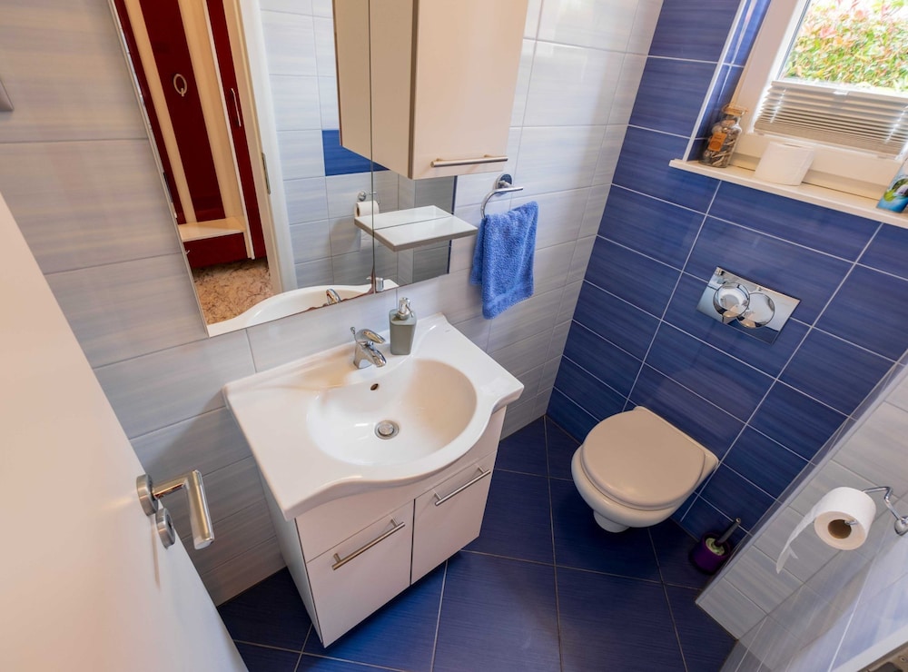 Charming Three Bedroom House Turanj