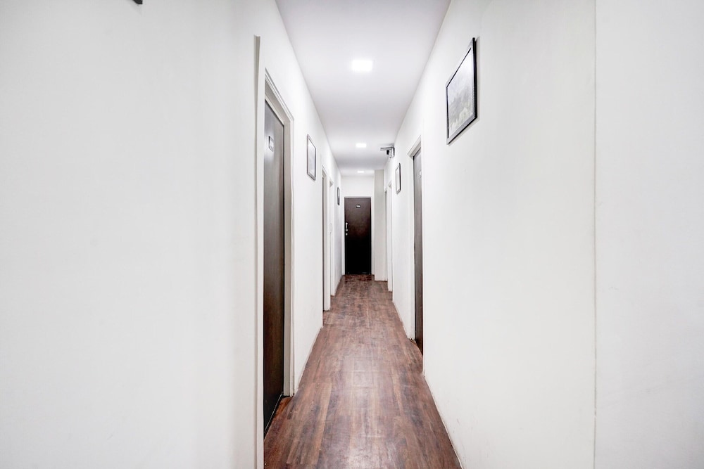 Super Hotel O BKC Santacruz East