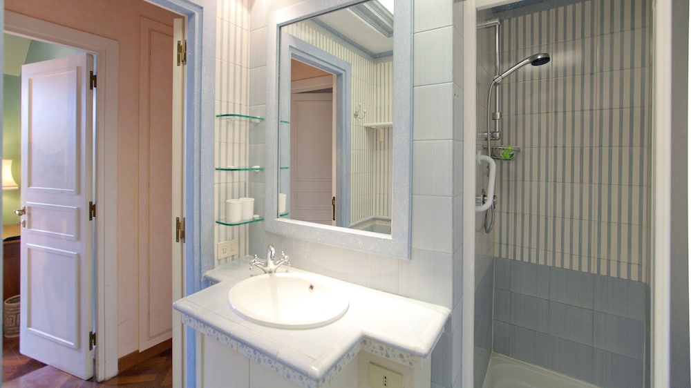 Rental in Rome Trevi Luxury Penthouse