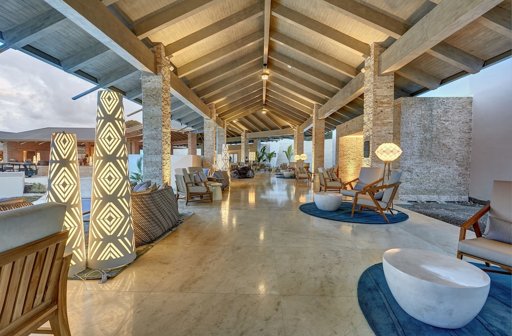 Royalton Antigua, An Autograph Collection All-Inclusive Resort