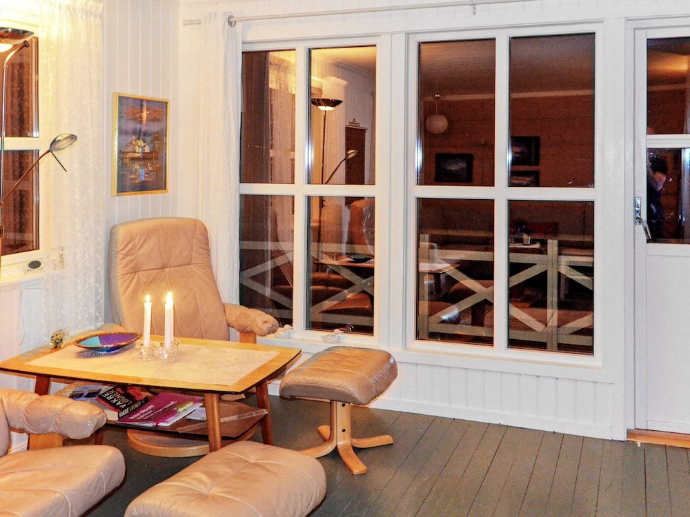 6 Person Holiday Home in Olderdalen