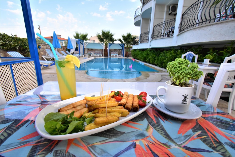 Cunda Paradise Otel - Image 7