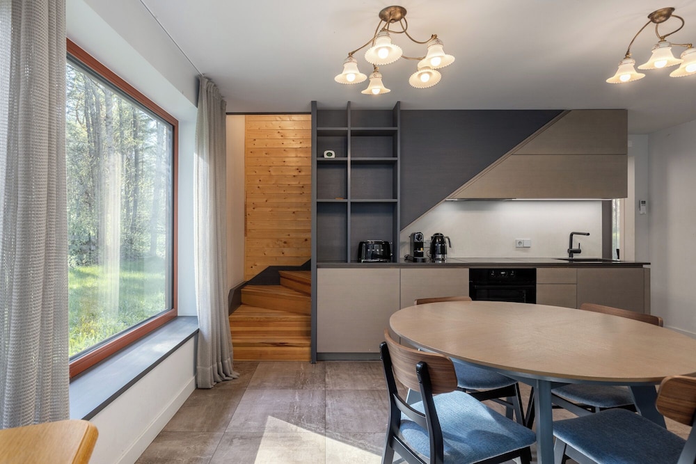Roze Guest Houses Sklandas