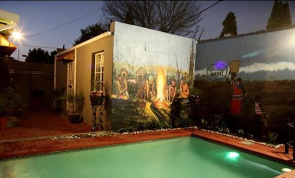 Ma'Khaya Guest House