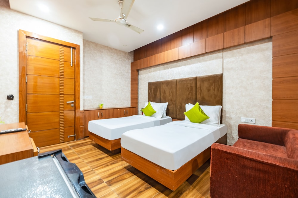 The global hotel by golden place