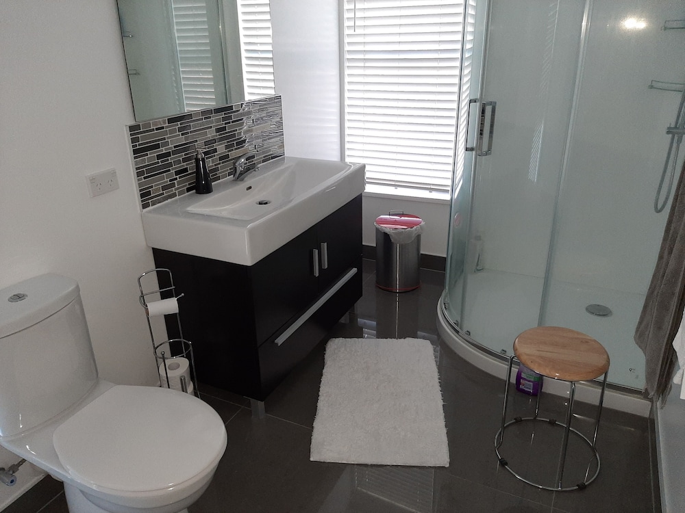 A bit of New York in Whanganui HOME STAY