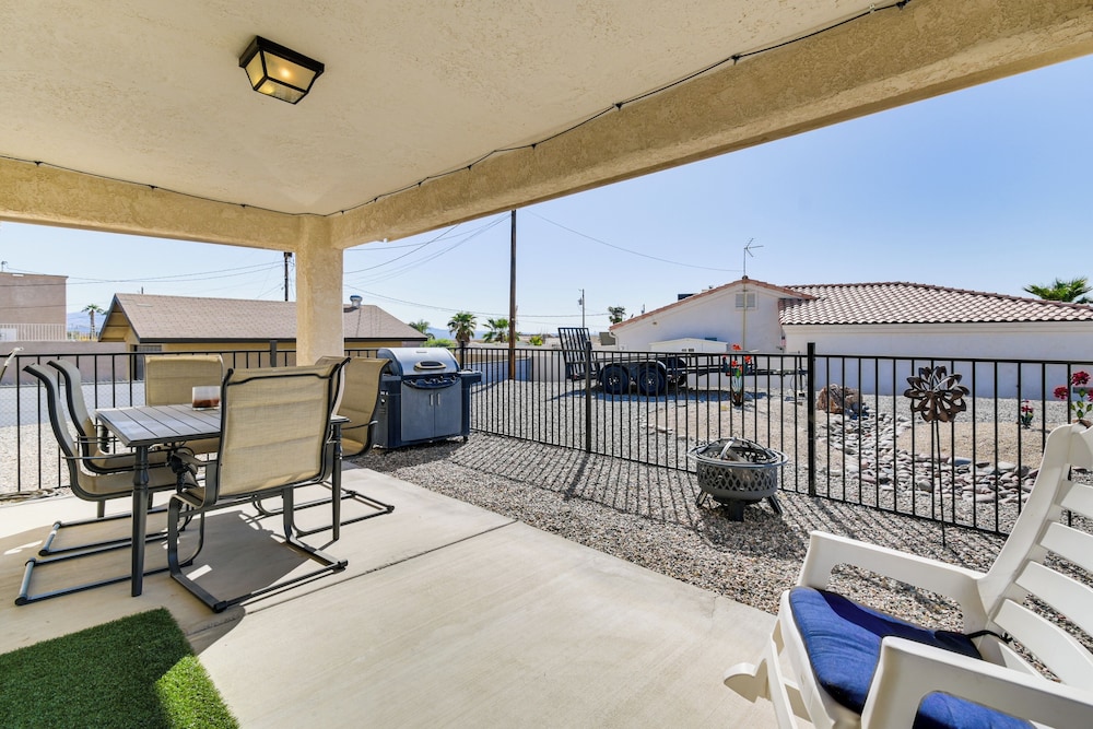 1 Mi to Windsor Beach - Lake Havasu City Home
