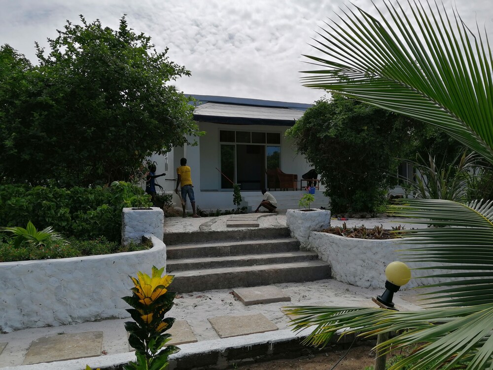 Pemba Paradise