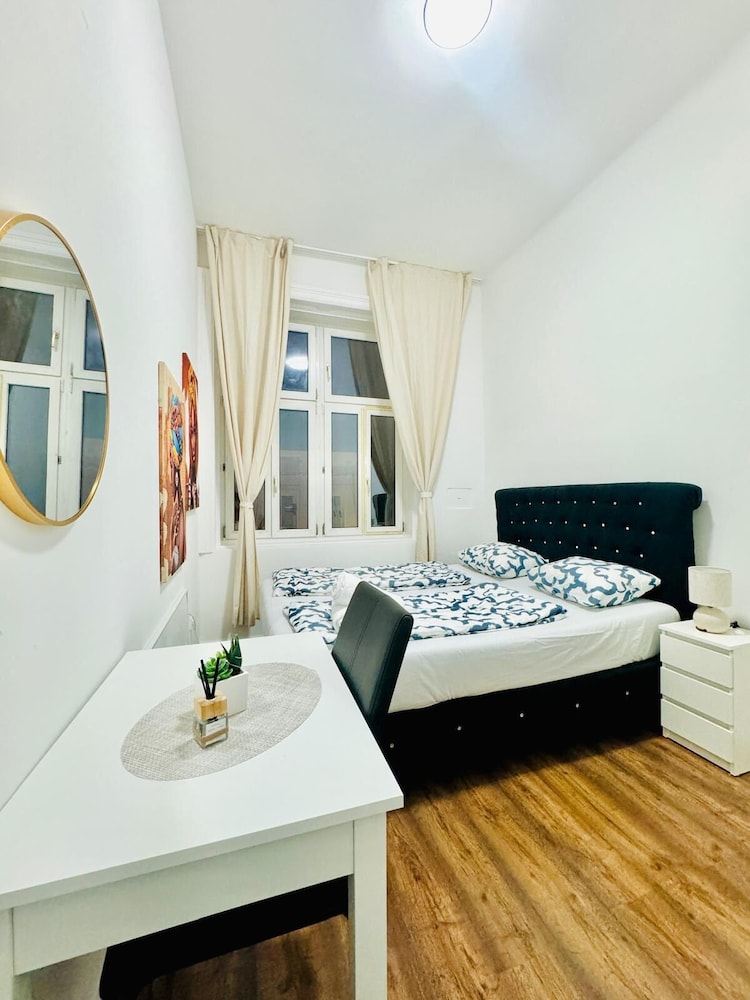 Affordable 5BR Apartment Atzgersdorf
