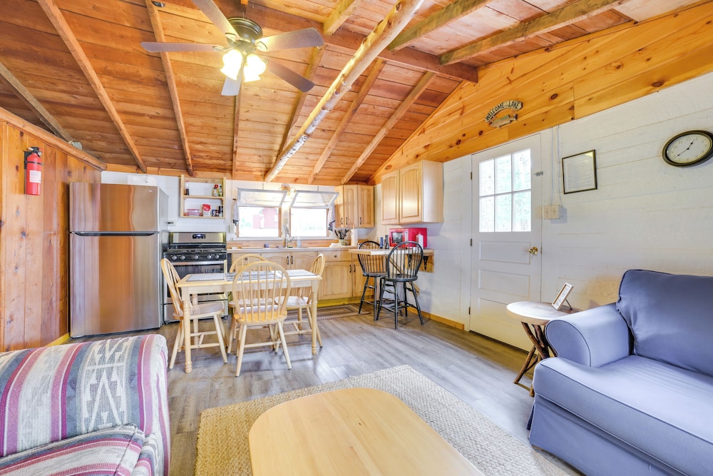 Beach + Game Room Access: Lakefront Levering Cabin