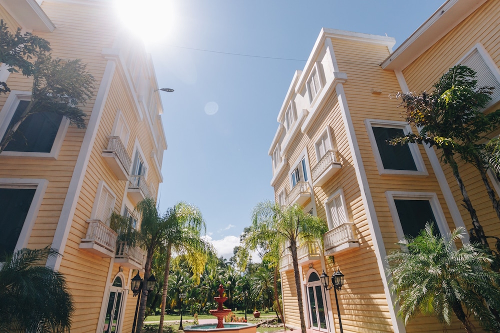 Telamar Resort