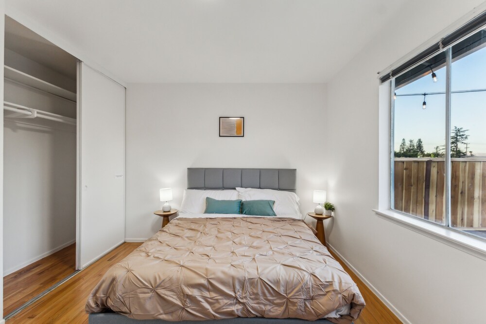 Charming Vintage Retreat In The Heart Of San Jose 3 Bedroom Home