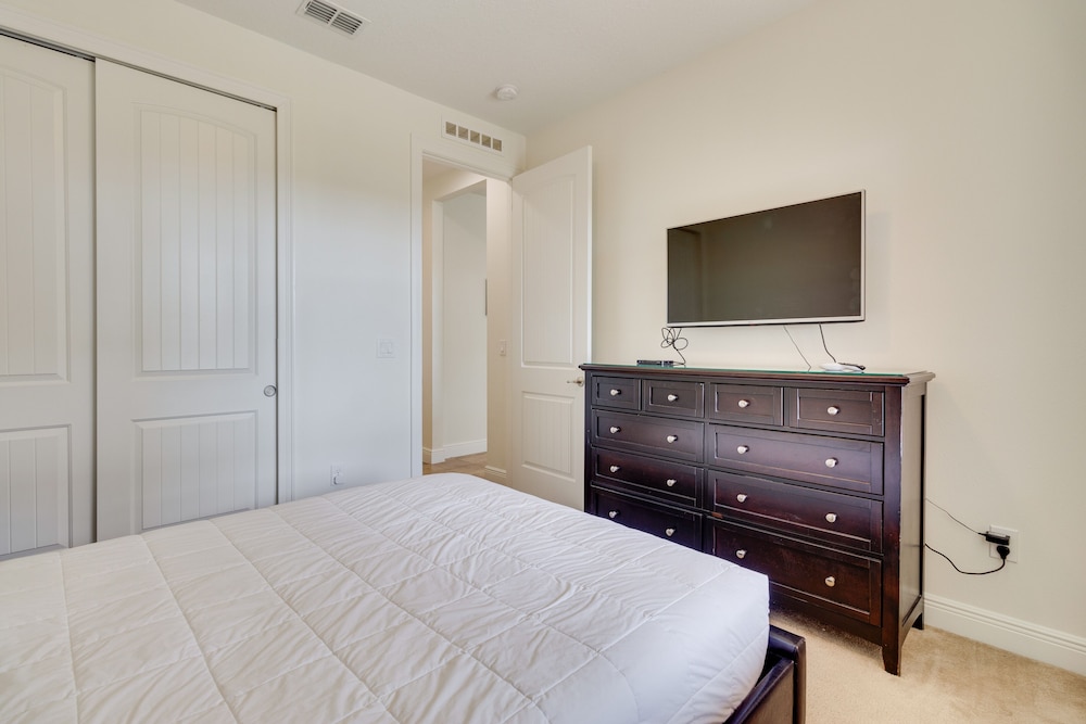 Spacious Kissimmee Vacation Home w/ Private Pool! view 5