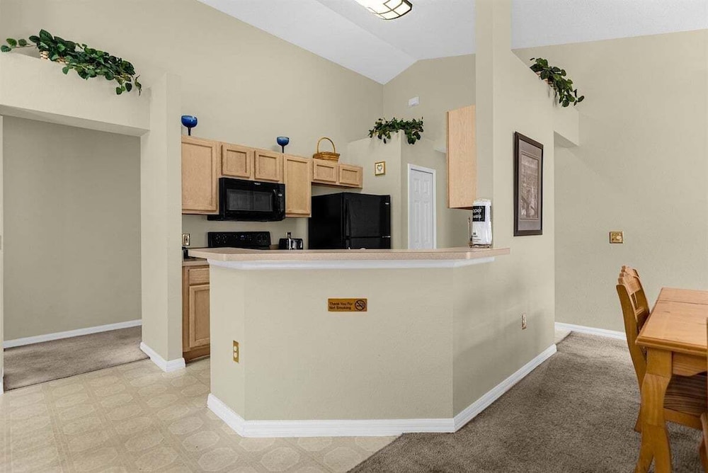 Lake Berkley Villas Swanky