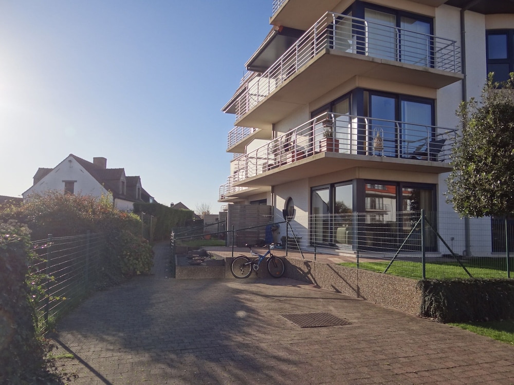 Apartment in Nieuwpoort With sea Views