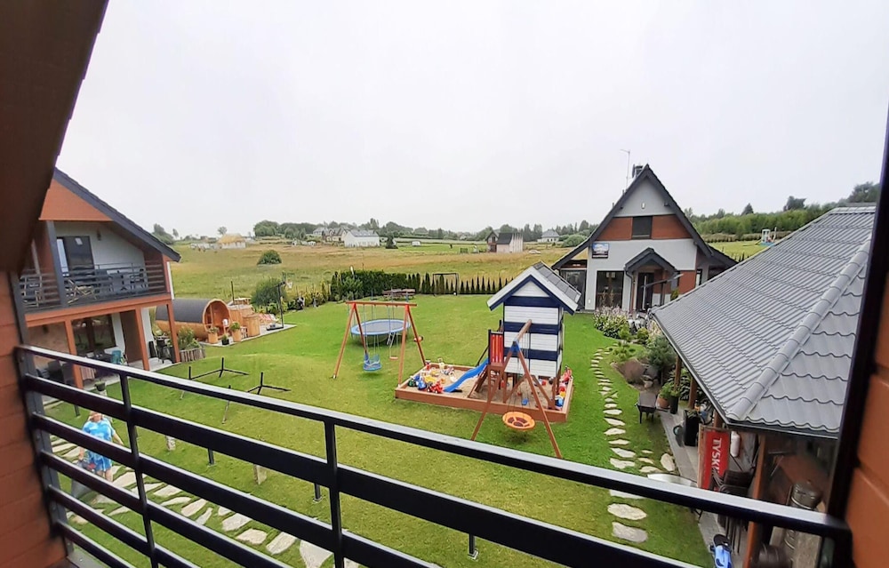 Large, 2-story Holiday Home, Sauna, Jacuzzi