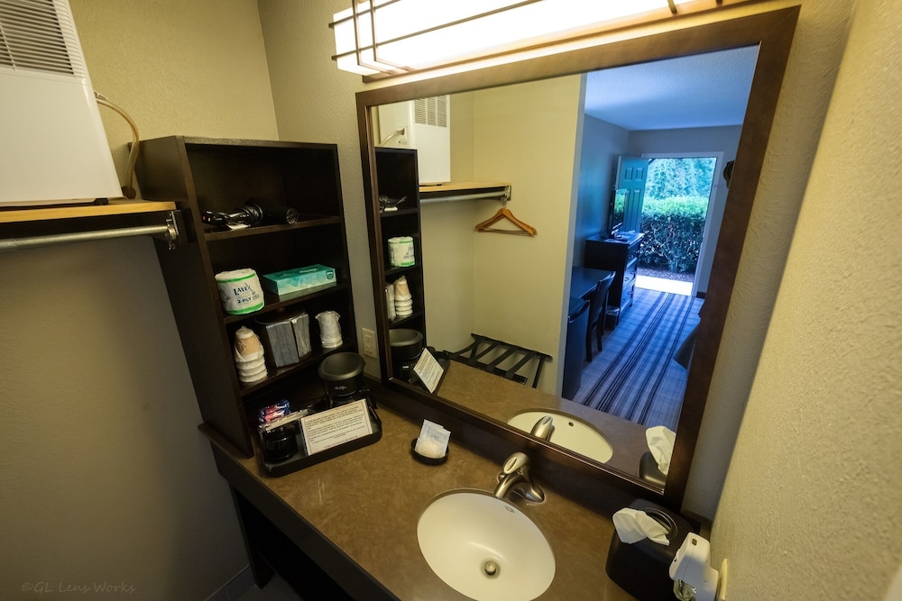 Rayburn Resorts