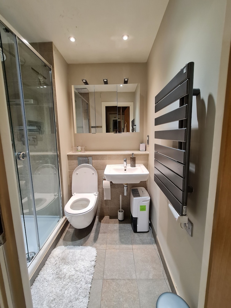 Stylish and Modern 1 Bedroom Apartment in Farringdon