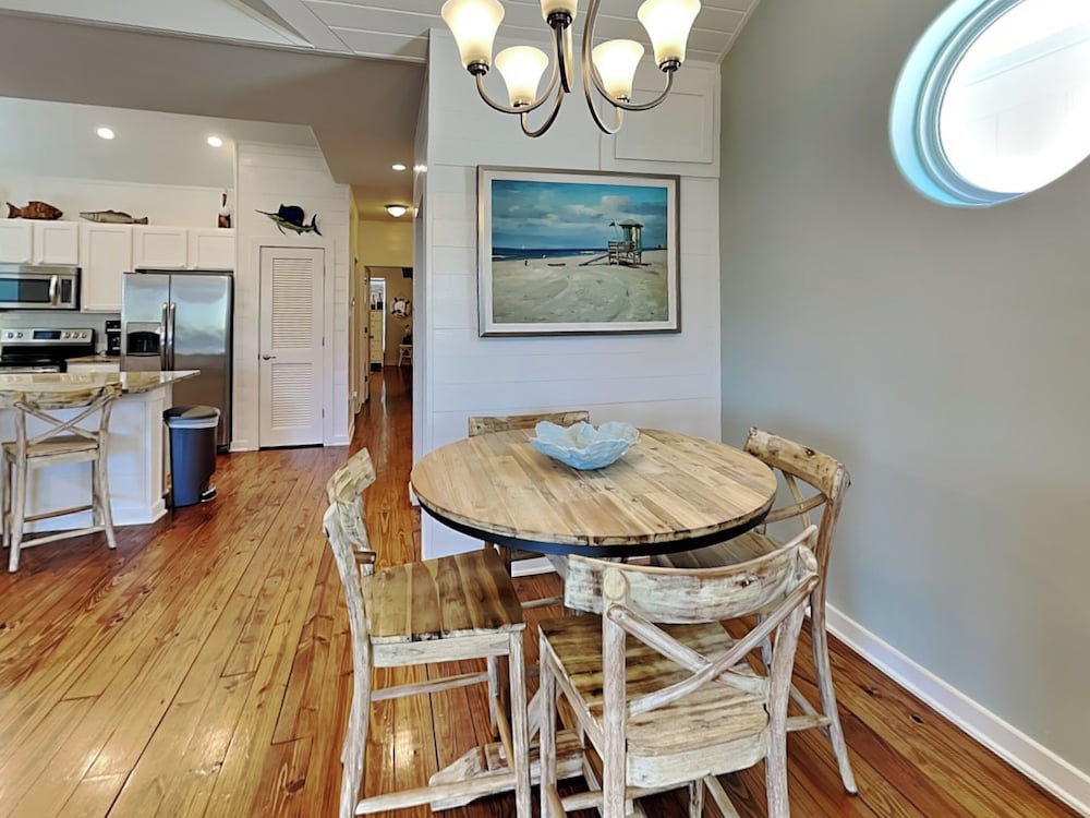 Reel Nauti by Silver Sands Vacation Rentals