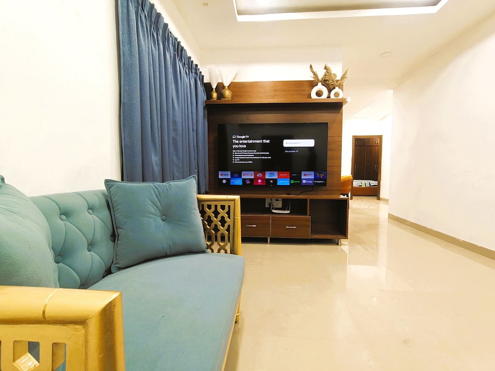 Crescent Stays Banjara Hills