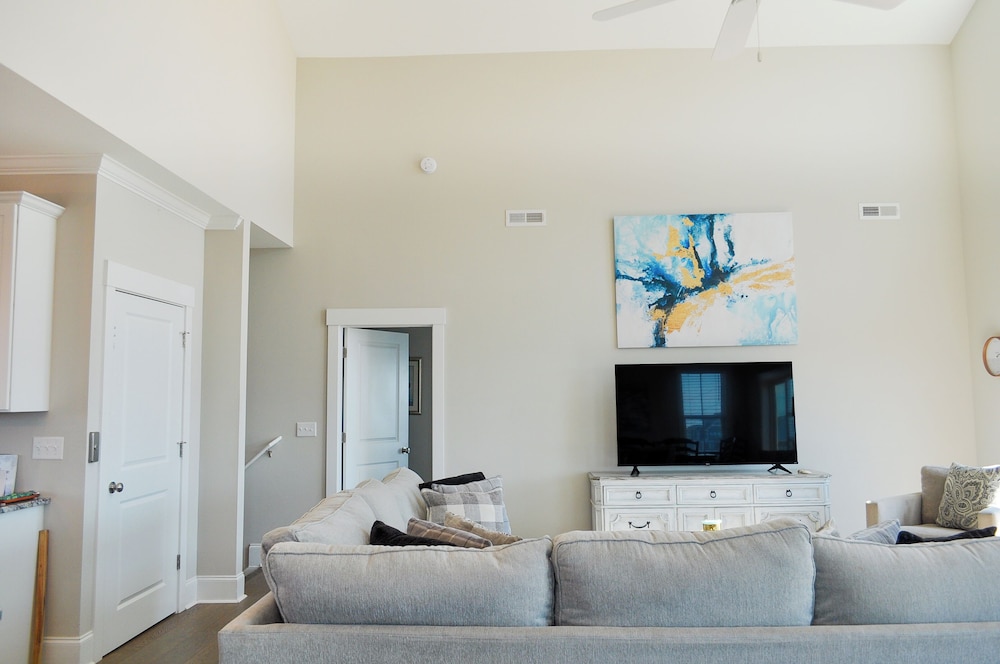 Family Tides by Topsail Realty