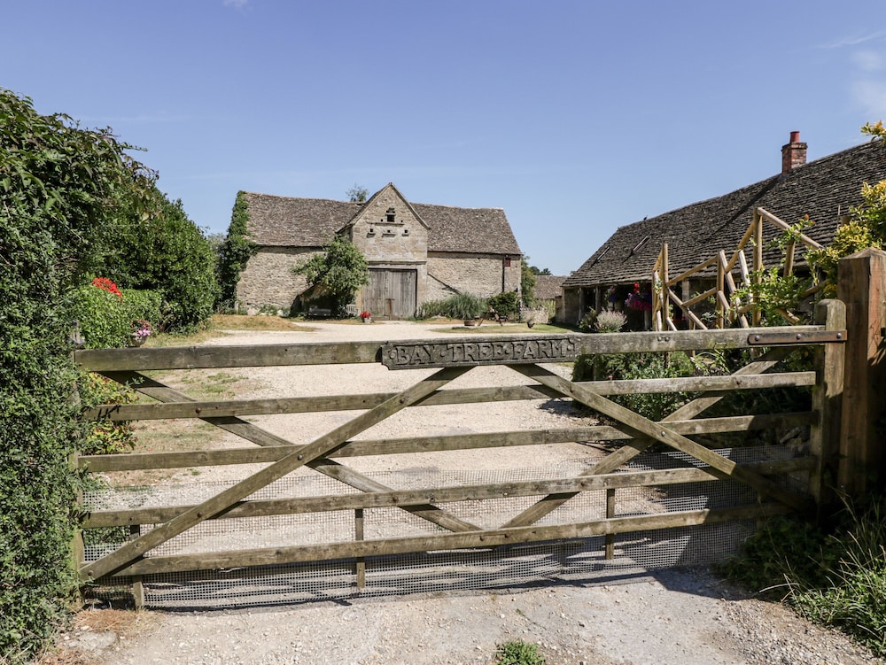 Tinkley Cottage