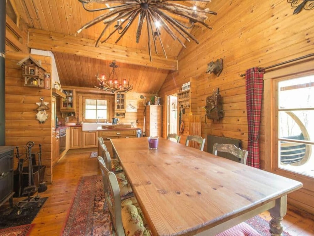 Charming Chalet in Durbuy Near Adventure Valley