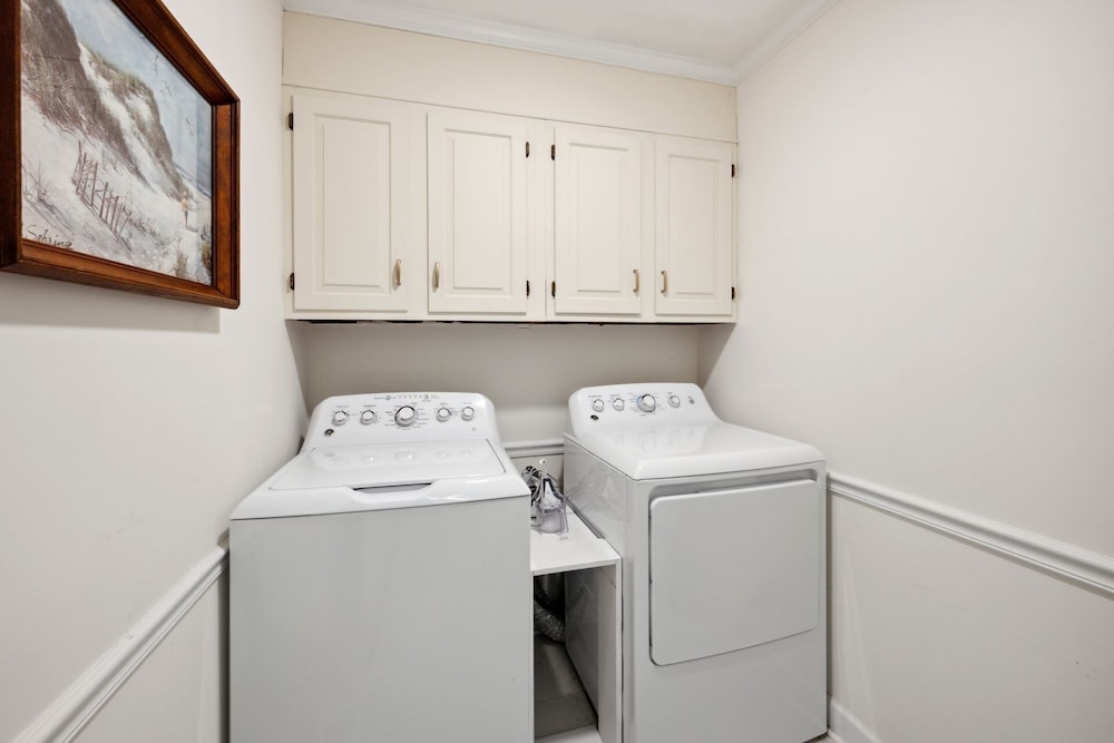 Hellenic Haven 6 Bedroom Home