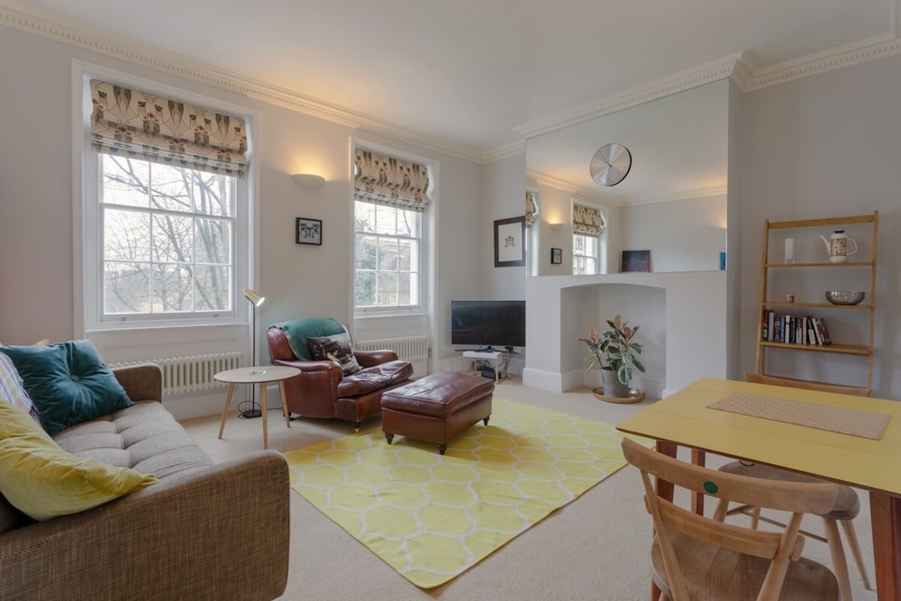 Vibrant 1 Bedroom Flat In Islington With Garden