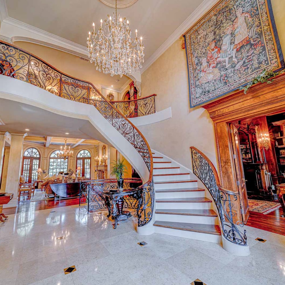 Lions Gate Estate in Sandy Springs view 2