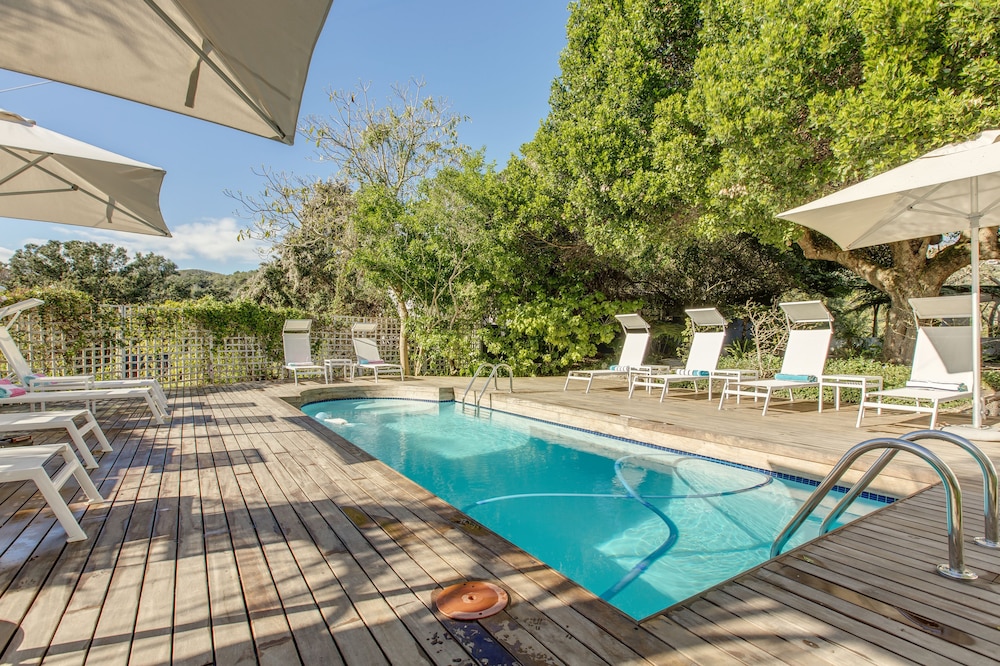 Amanzi Island Boutique Hotel