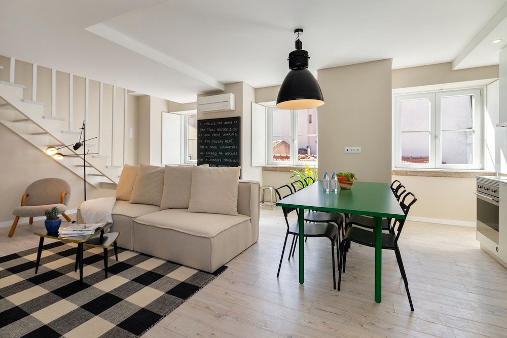 STAY&CO Lisbon Rossio view 2