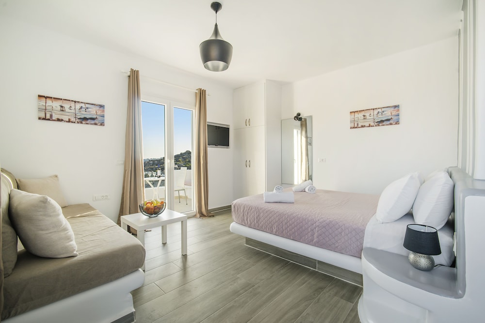 Oniropetra Apartaments view 2