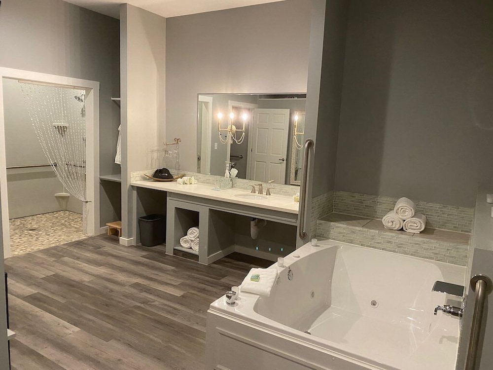 Belamere Suites Hotel - Property Image 4