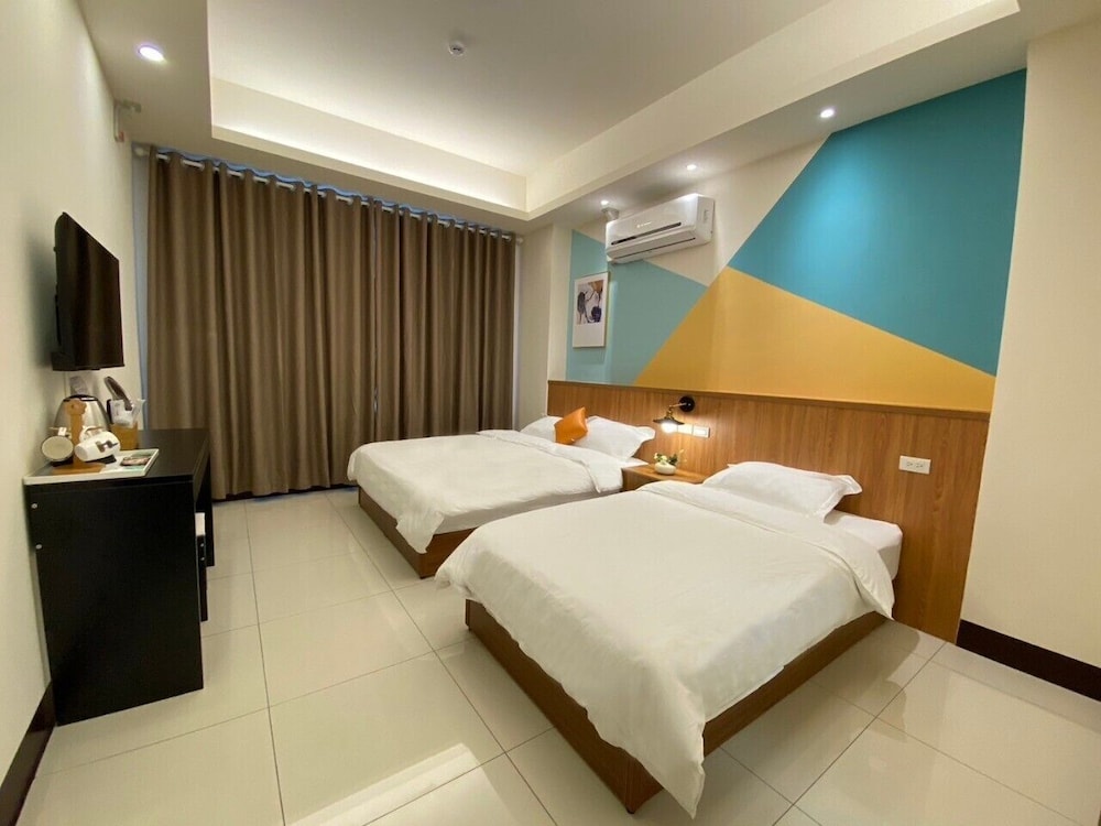 Budai Sun Never Sets B&B