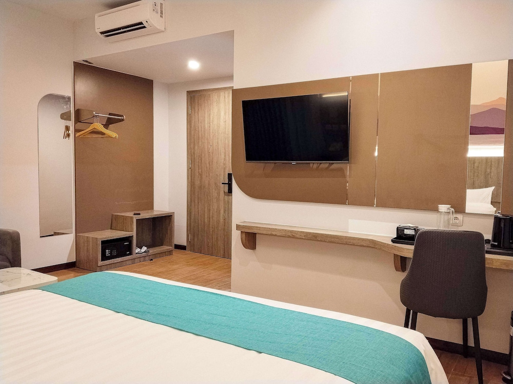Front One Luxe Hotel Solo