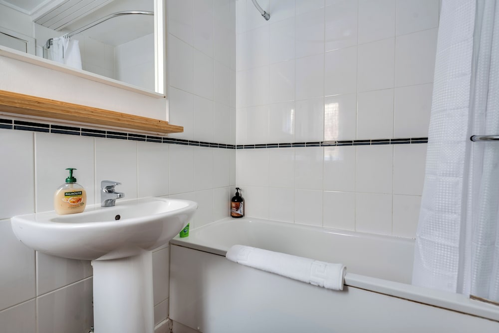 Central Oxford Oasis - Close to Colleges Shops