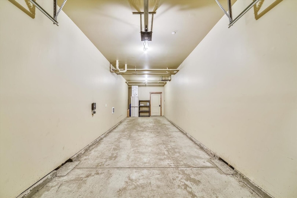 S Off Main #4 2 Bedroom Condo by RedAwning