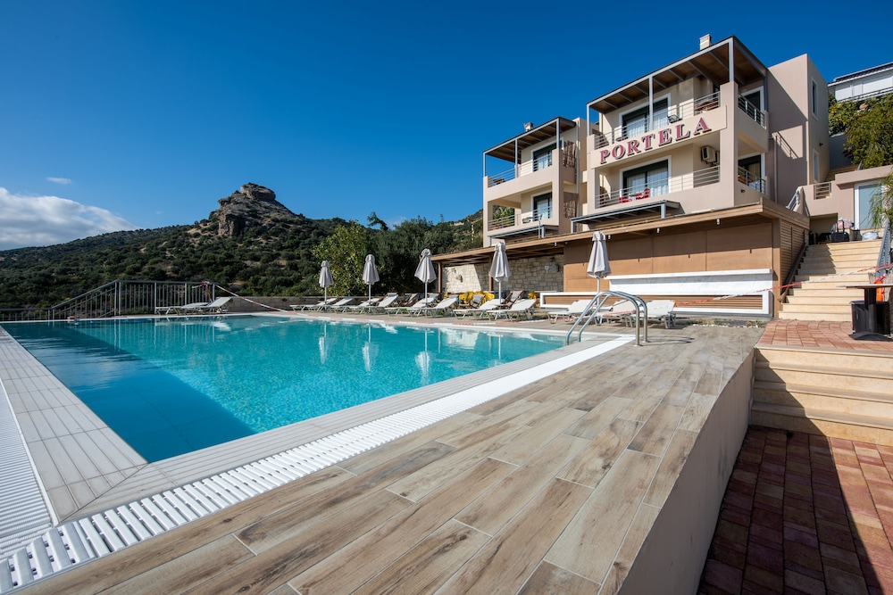 Portela Suites Kastri