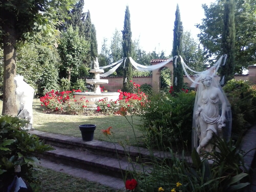 Photo 35