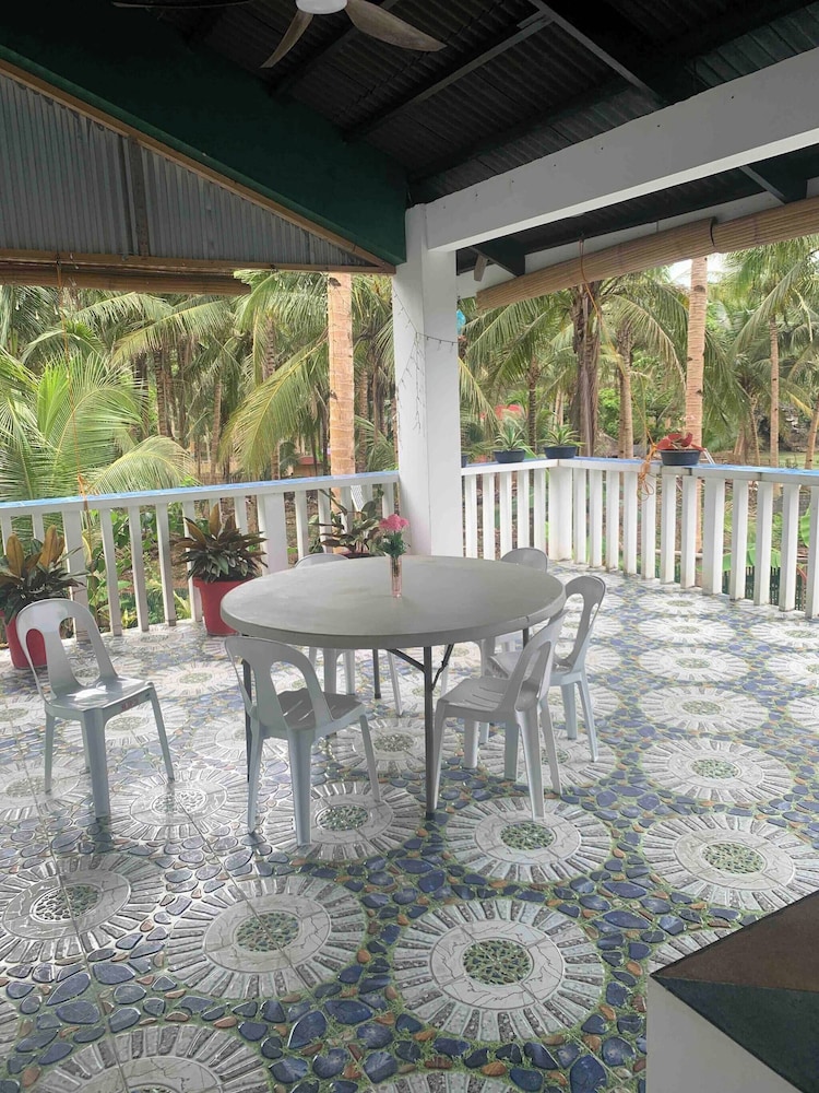 Spacious Beachfront House With Rooftop Deck in Macrohon, Philippines