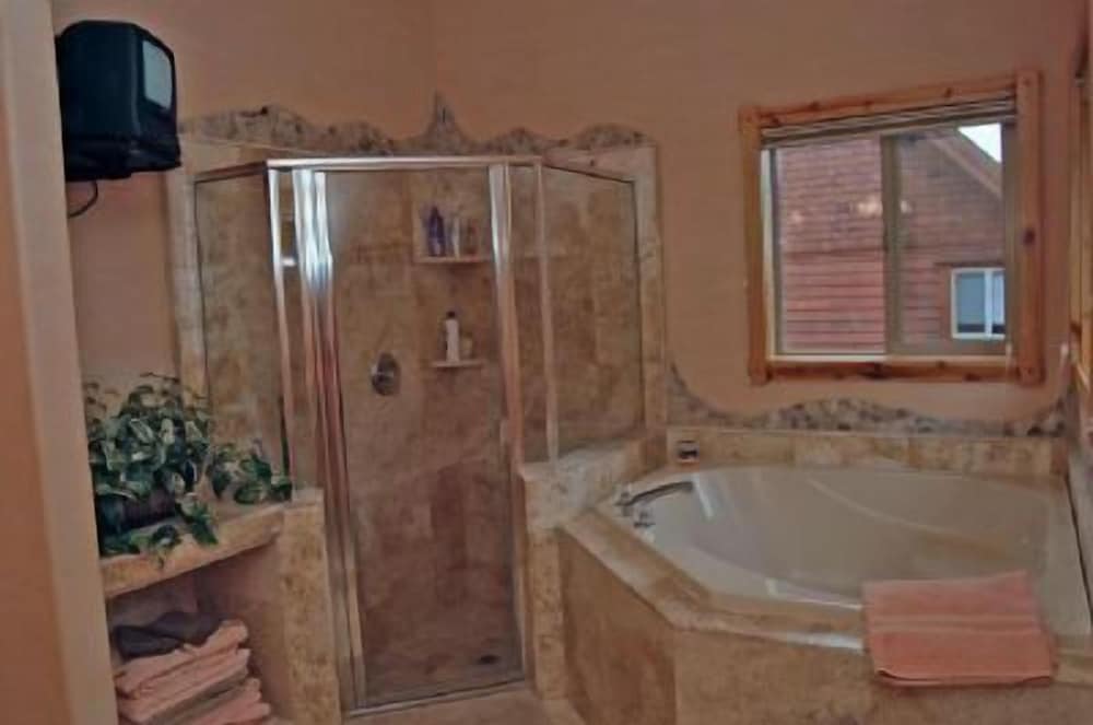 Trailside Villa