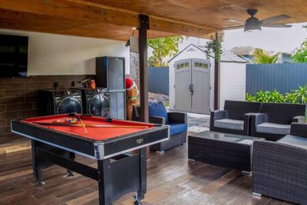 Modern Lux Home 3BR 2BA With Heated Pool