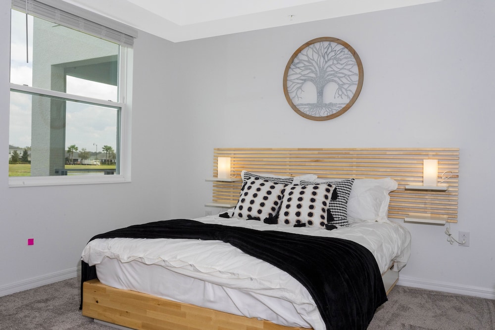 Gorgeous 3Bd 8 Guests @Storey Lake Resort Close to Disney 101 3191 - Image 4