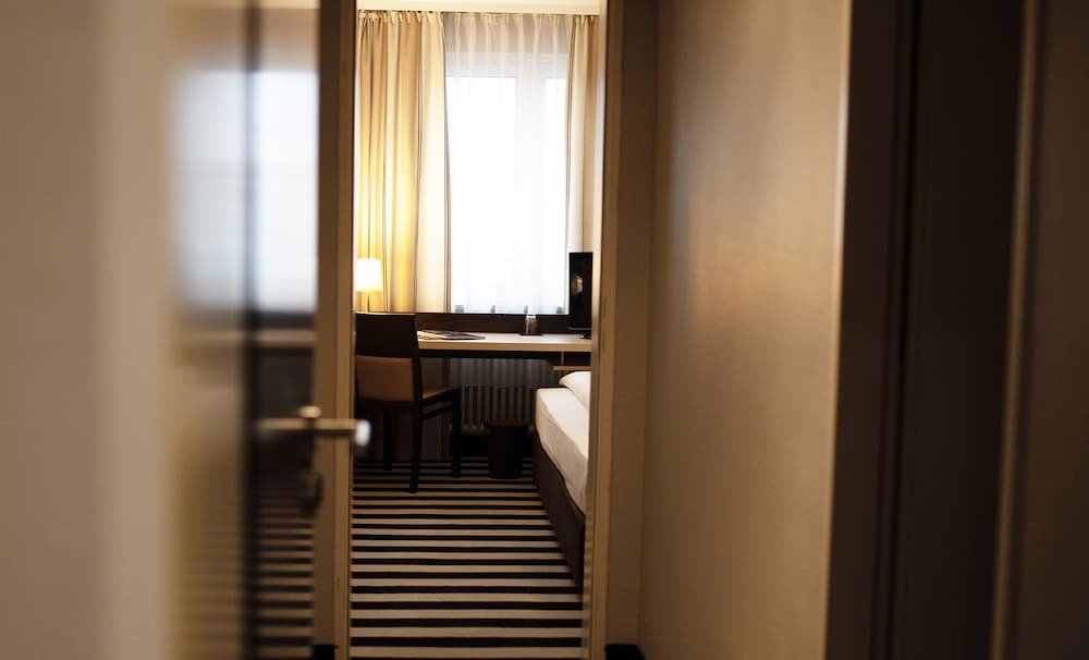 Frankfurt Vacations - Bristol Hotel Frankfurt - Property Image 64