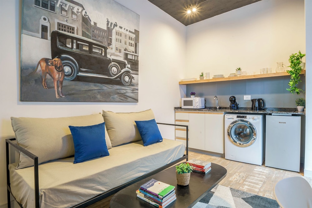 MOT Chic Haus